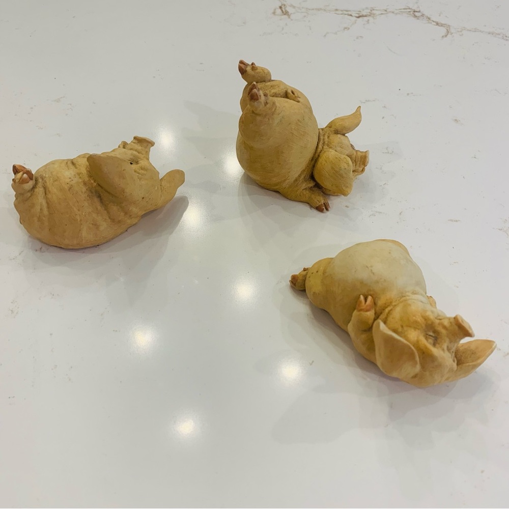Vintage Set Of Three Little Pigs Ceramic 2001 By  Home Interiors No Flaws 3x2 in - Picture 9 of 12